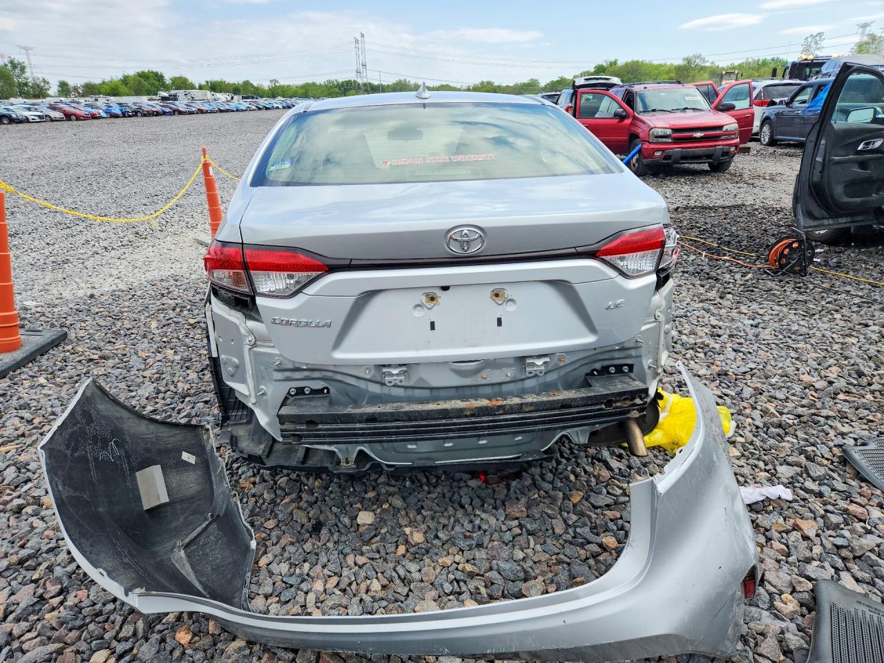 2020 TOYOTA COROLLA LE photo 16