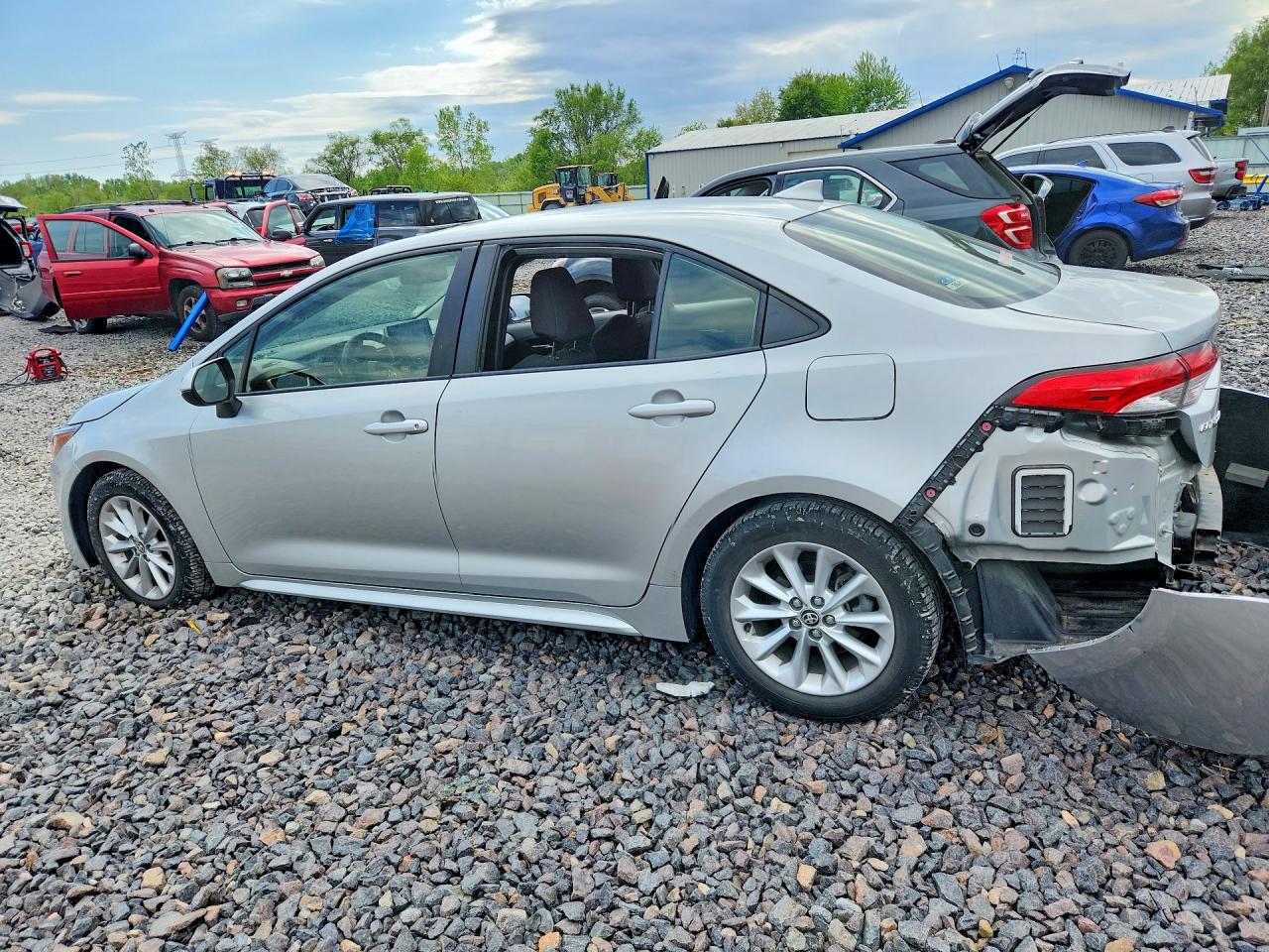2020 TOYOTA COROLLA LE photo 4