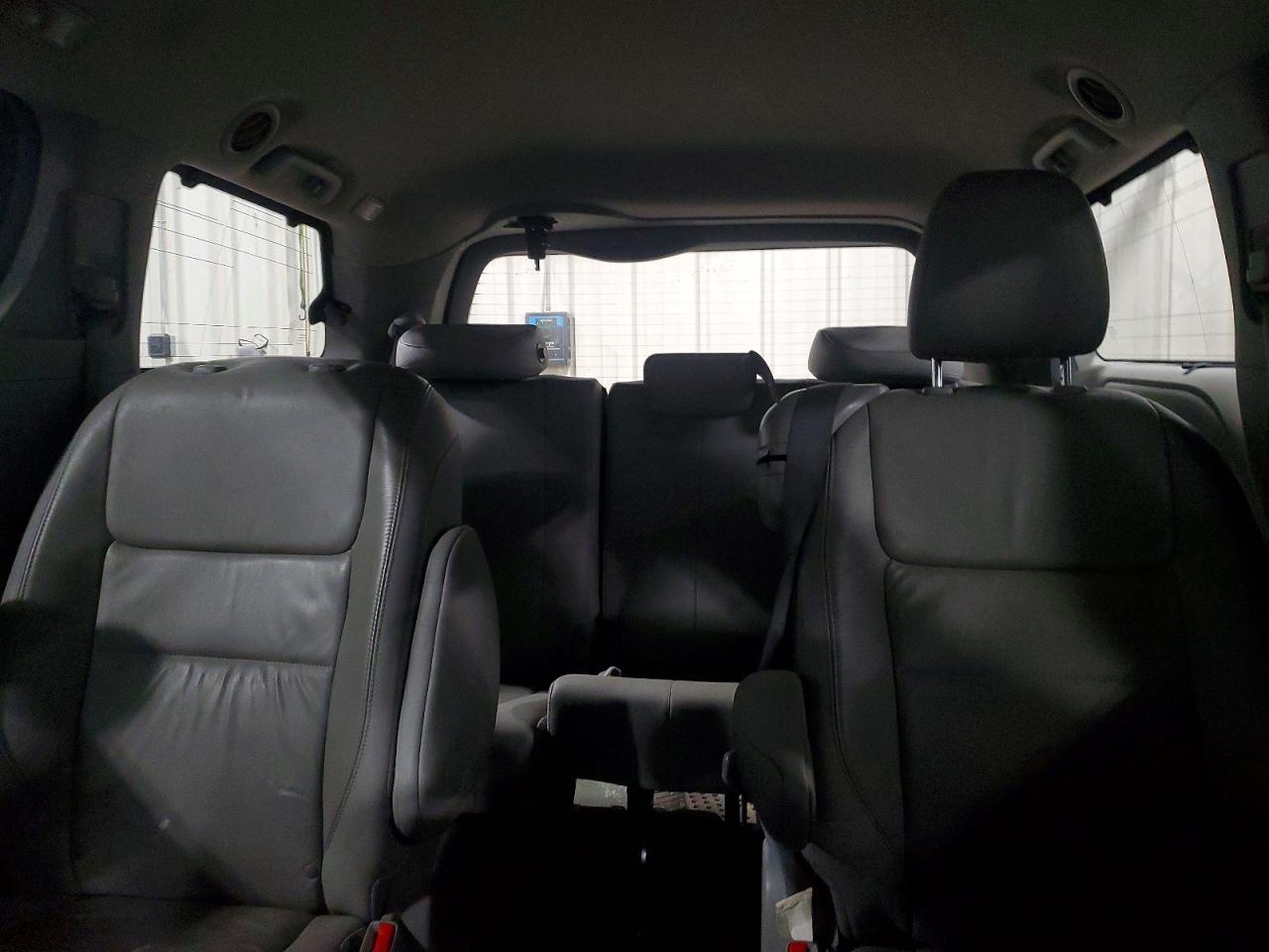 2016 TOYOTA SIENNA XLE 8-PASSENGER photo 19