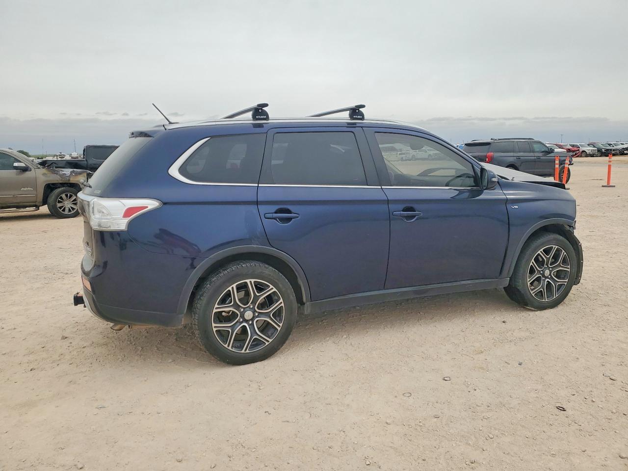2015 MITSUBISHI OUTLANDER GT photo 5