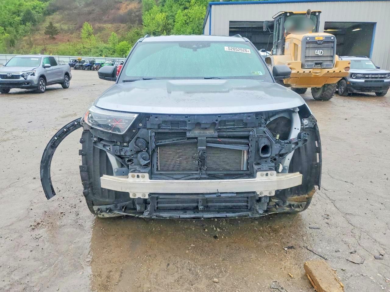 2020 FORD EXPLORER XLT photo 9