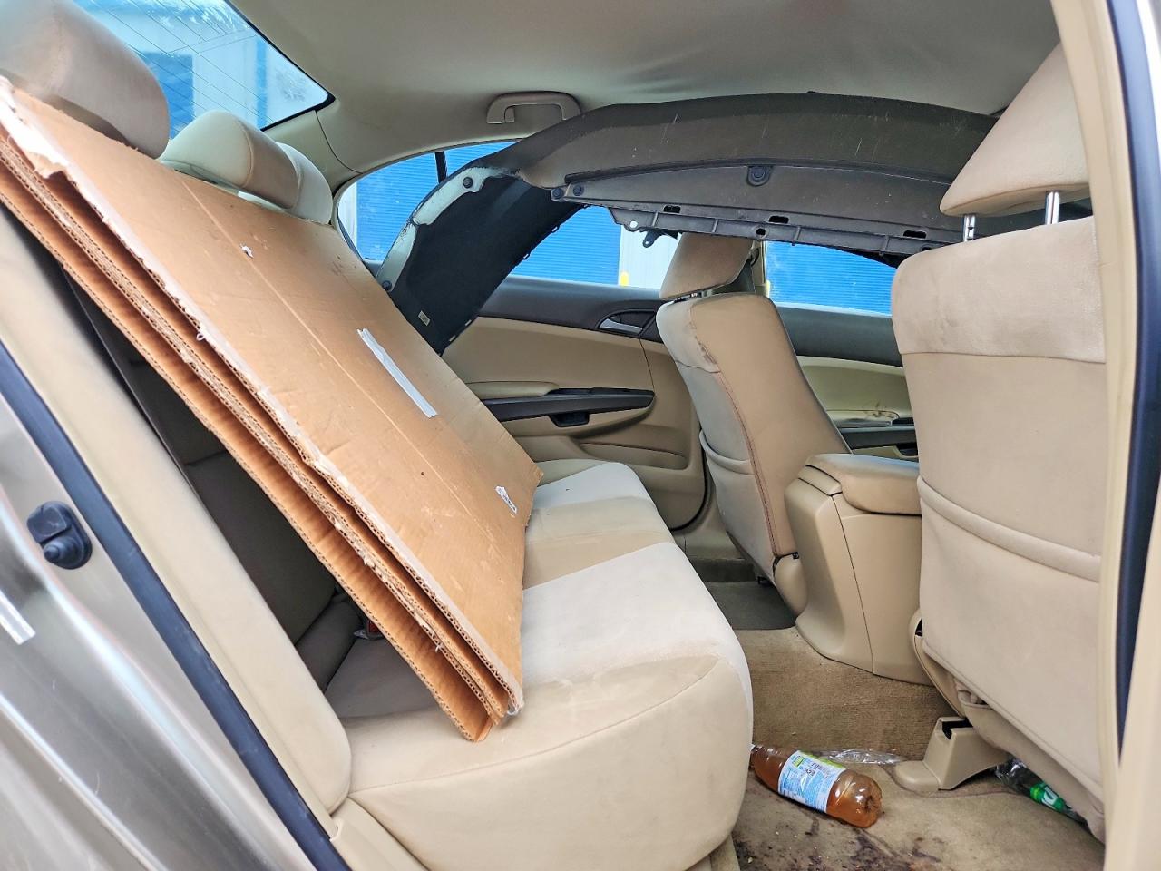 2008 HONDA ACCORD LX photo 19