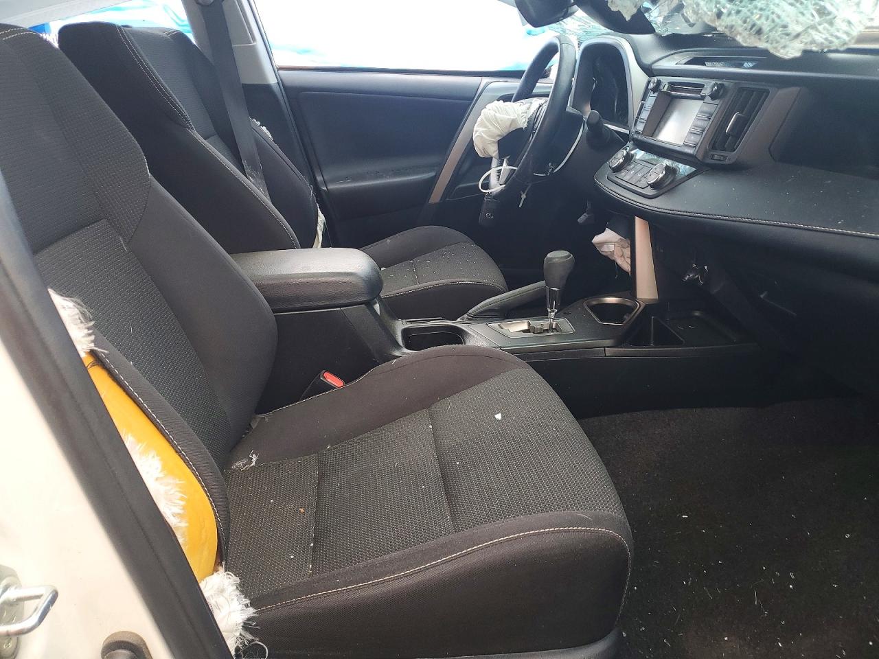 2018 TOYOTA RAV4 XLE photo 13