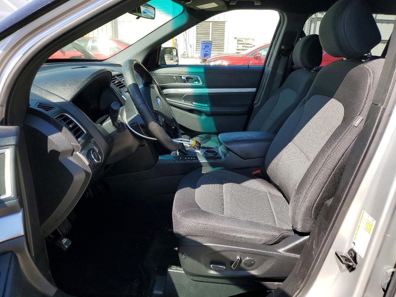 2016 FORD EXPLORER XLT photo 7