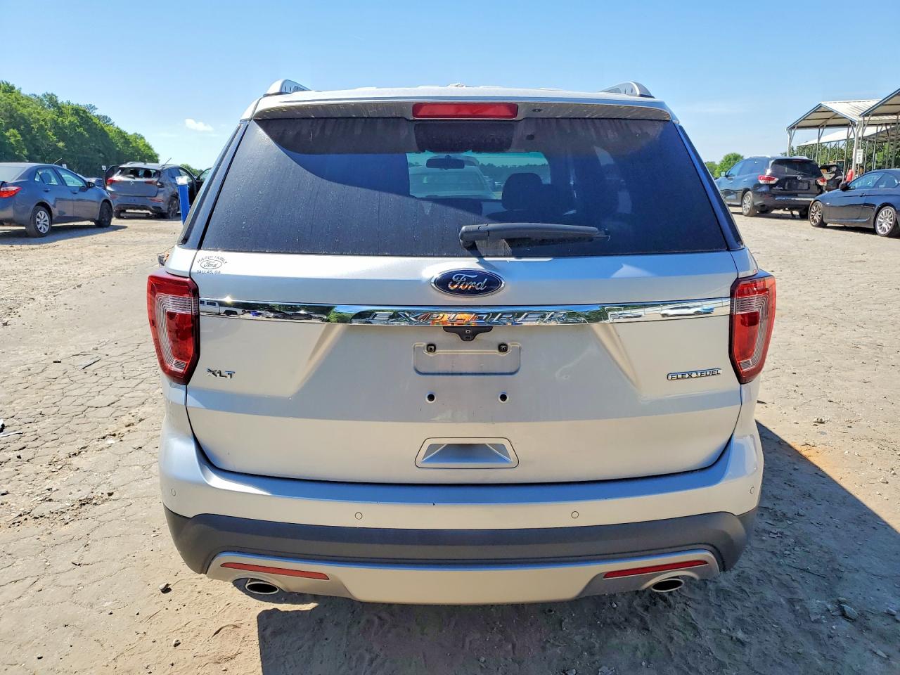2016 FORD EXPLORER XLT photo 6