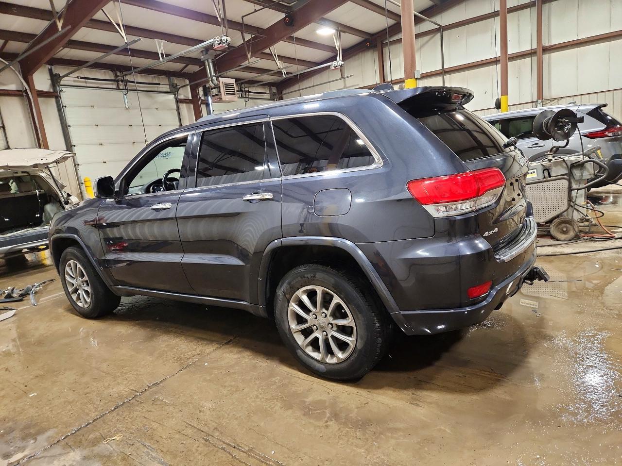 2015 JEEP GRAND CHEROKEE OVERLAND photo 3
