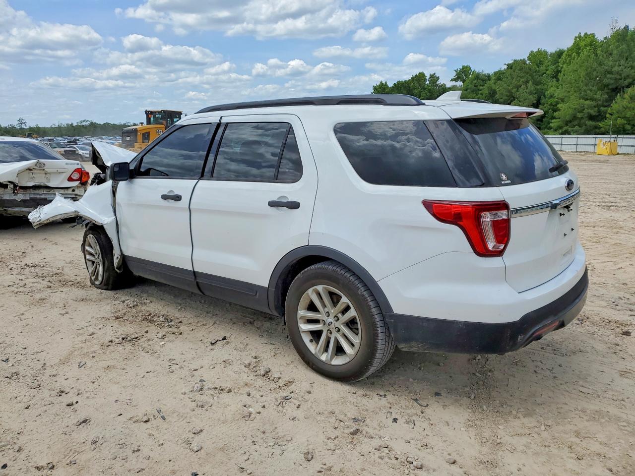 2017 FORD EXPLORER photo 3