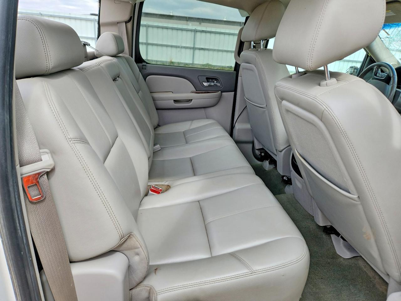 2010 CHEVROLET SILVERADO K1500 LTZ photo 19
