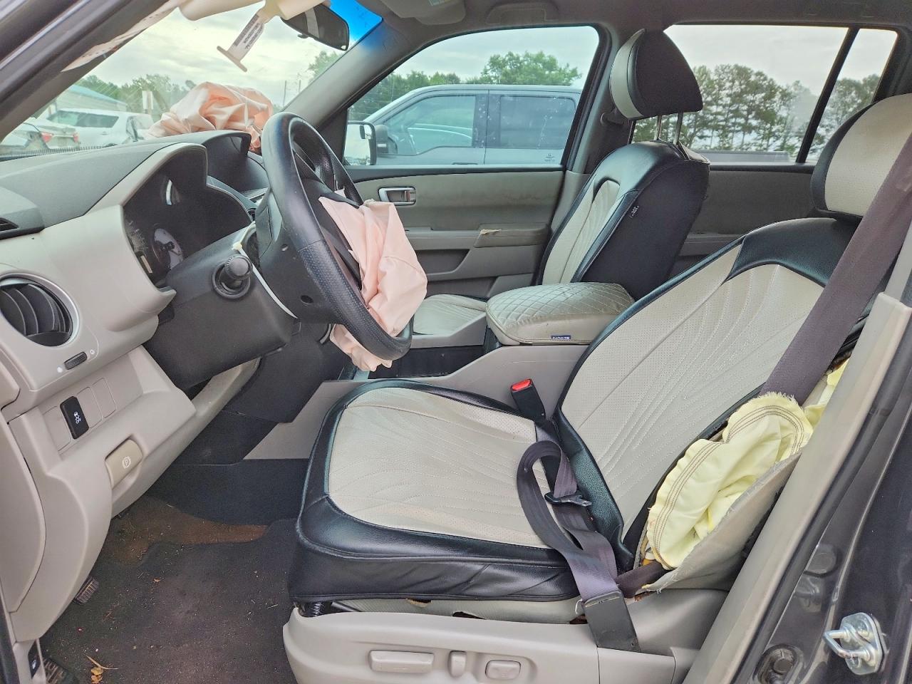 2013 HONDA PILOT EX photo 19