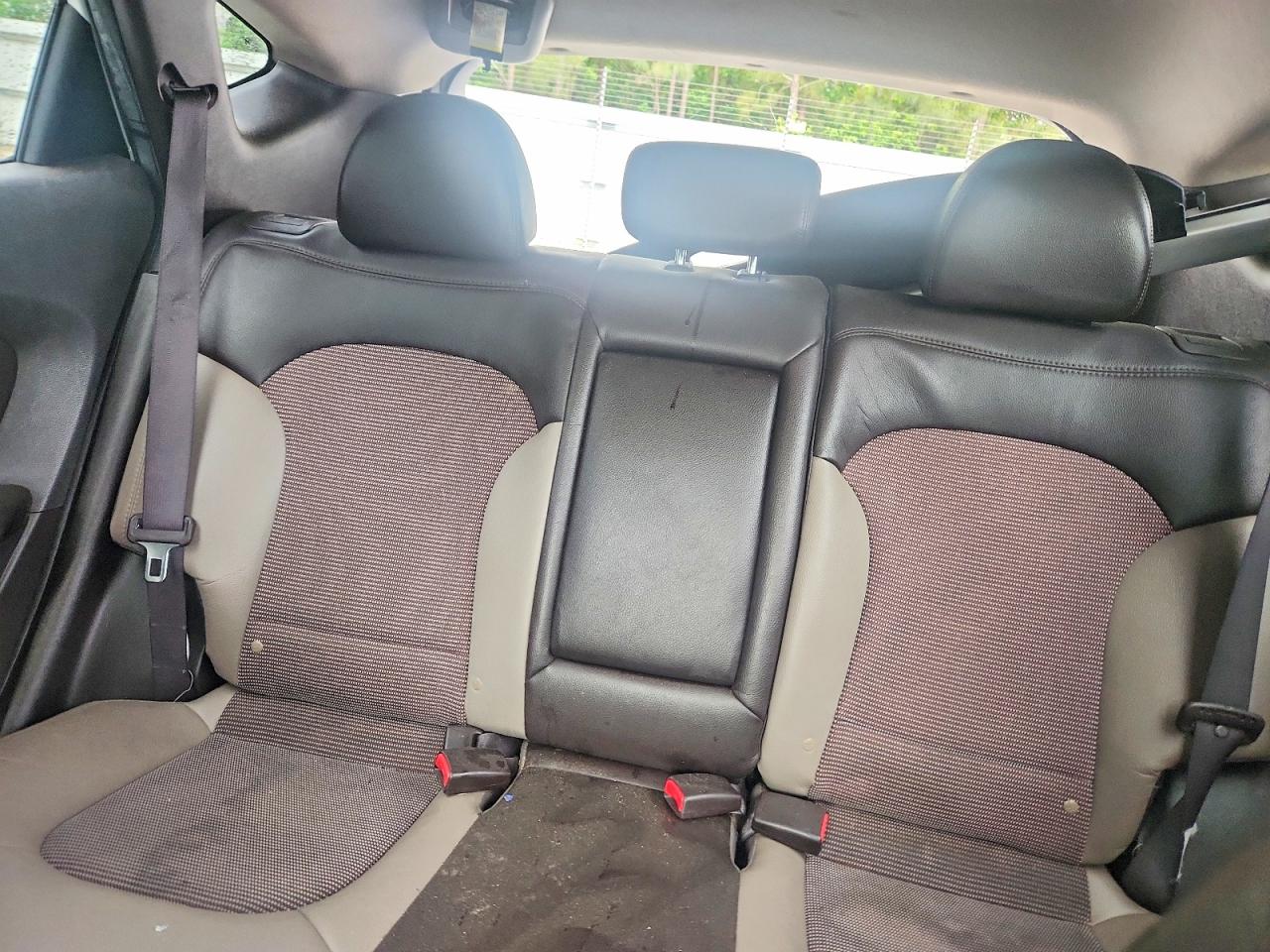 2013 HYUNDAI TUCSON GLS photo 10