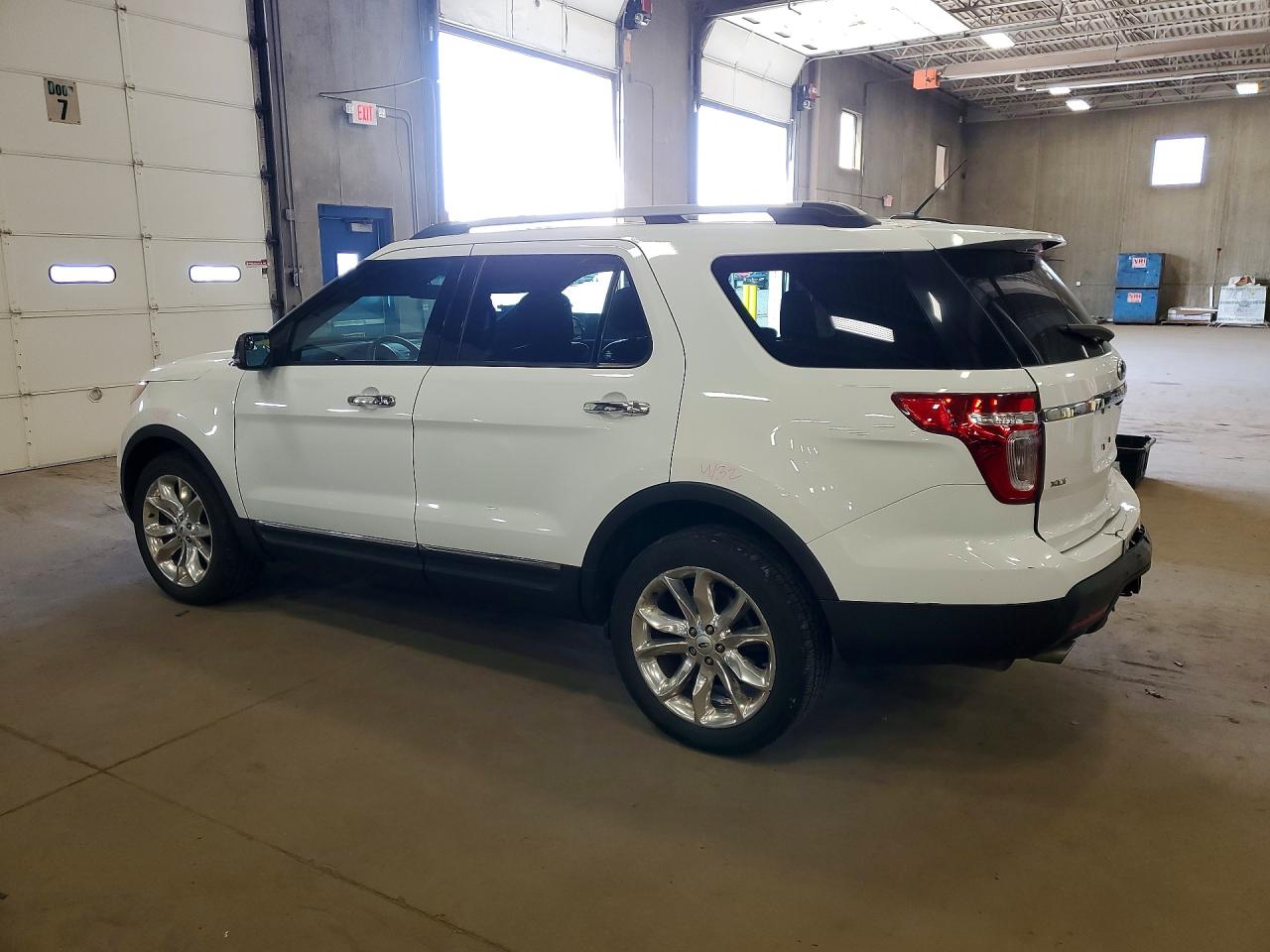 2013 FORD EXPLORER XLT photo 3
