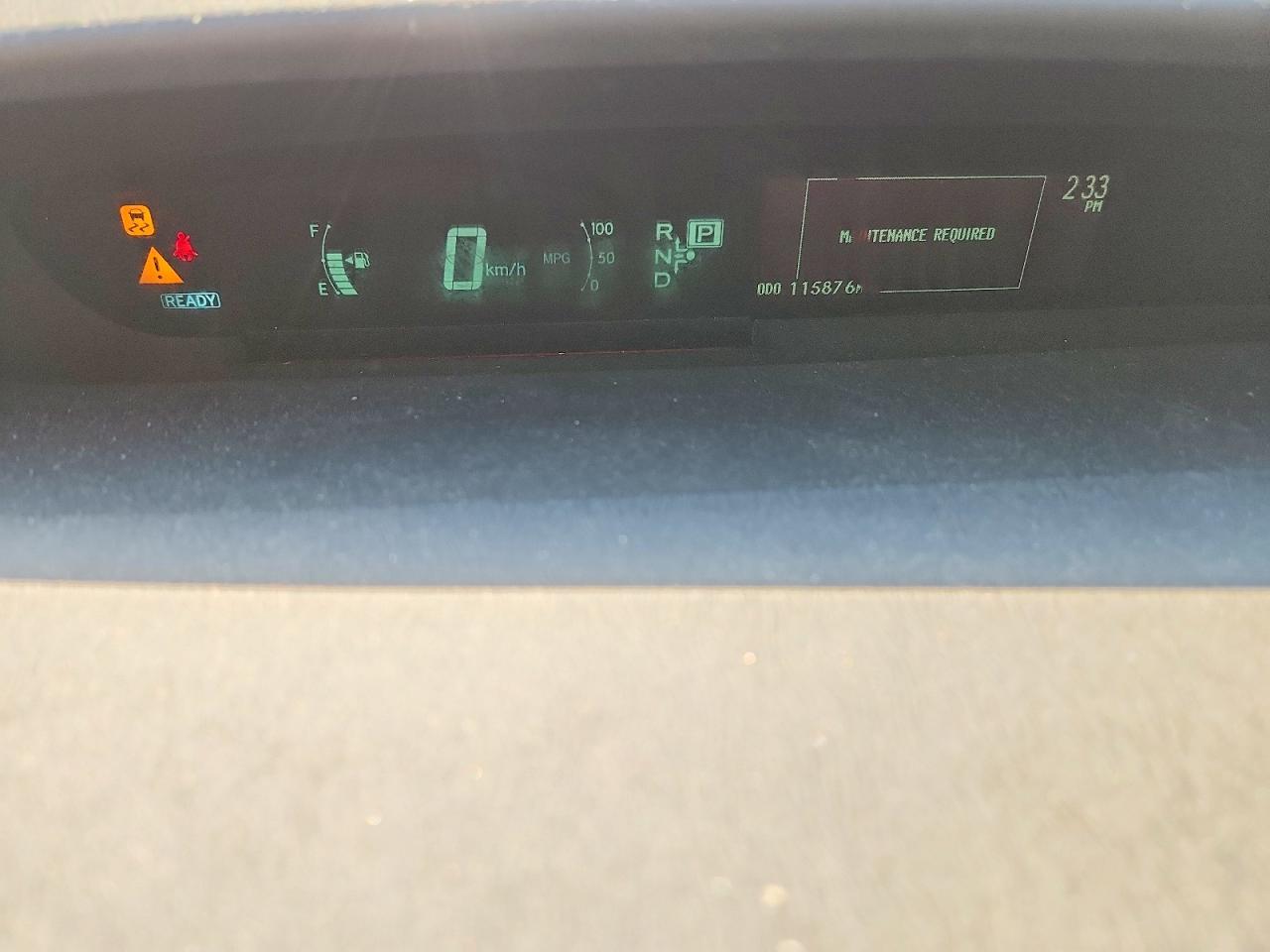 2015 TOYOTA PRIUS photo 25