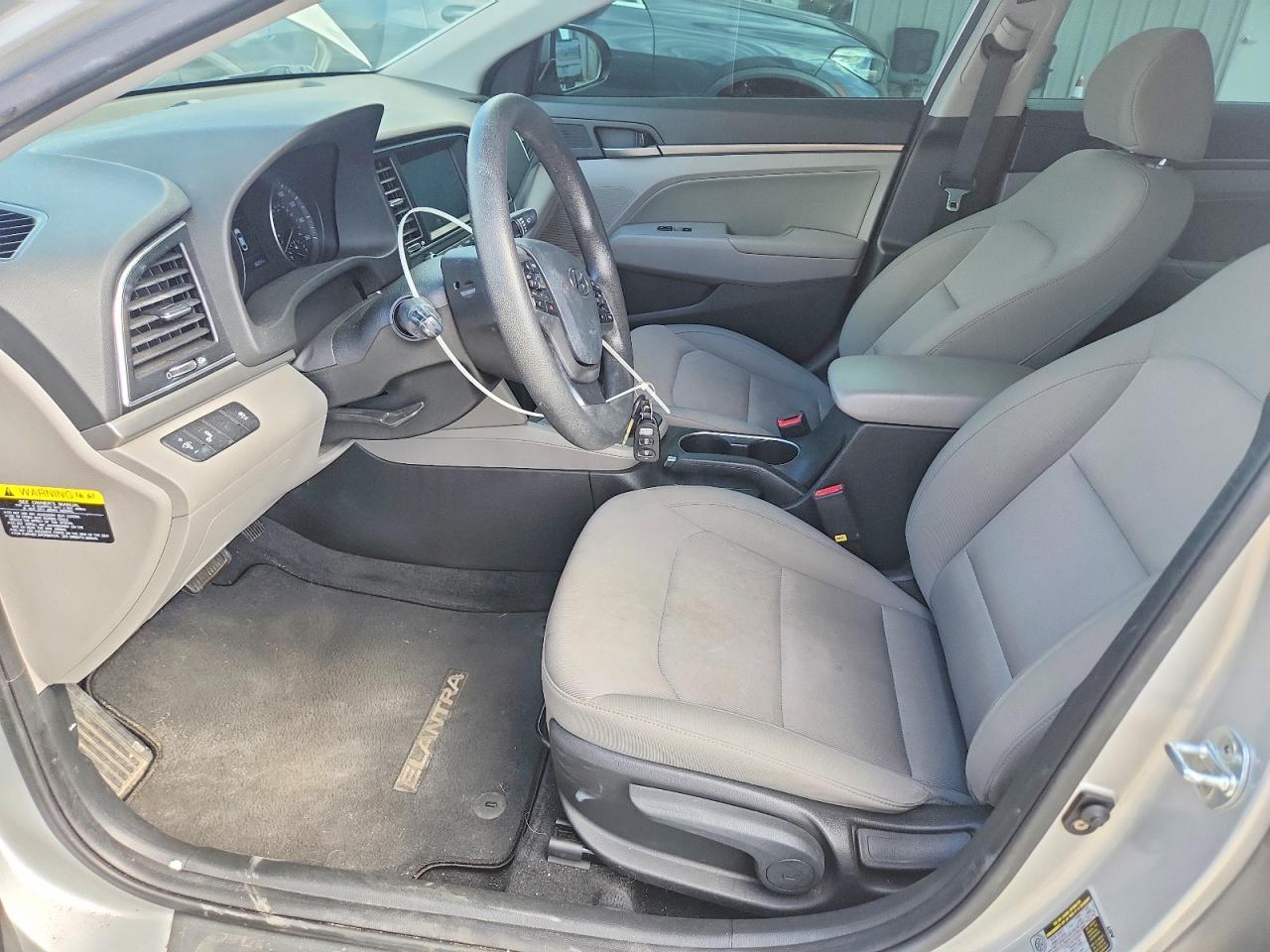 2018 HYUNDAI ELANTRA SEL photo 7