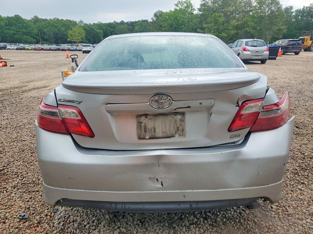 2007 TOYOTA CAMRY SE photo 16