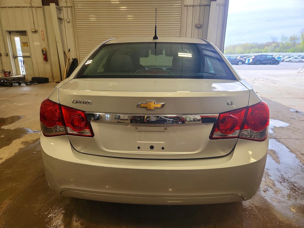 2013 CHEVROLET CRUZE LT photo 6