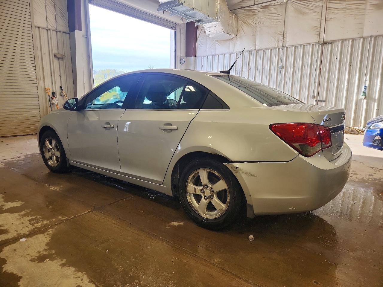 2013 CHEVROLET CRUZE LT photo 2