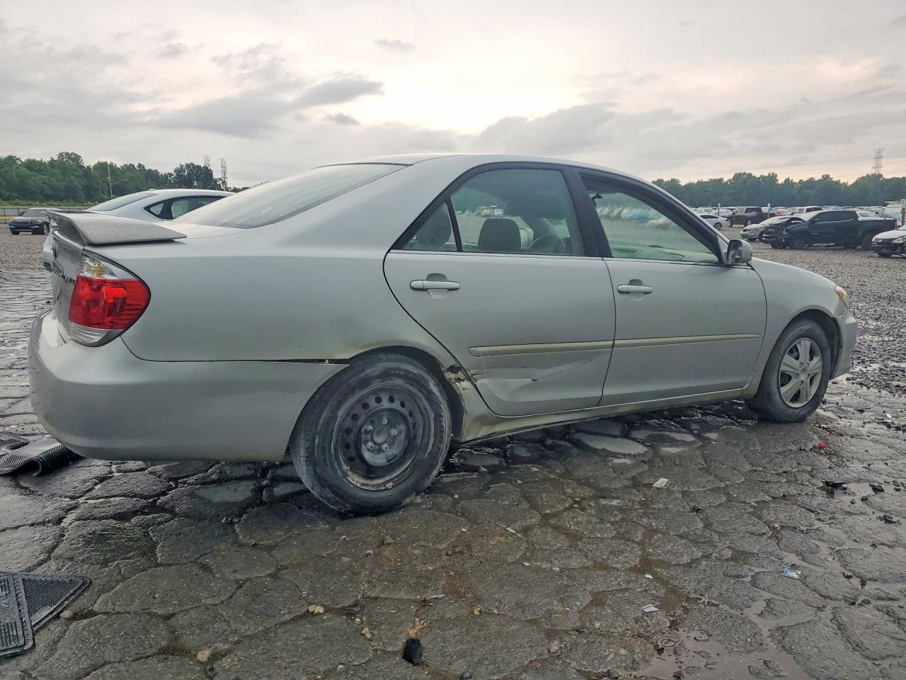 2005 TOYOTA CAMRY LE photo 7