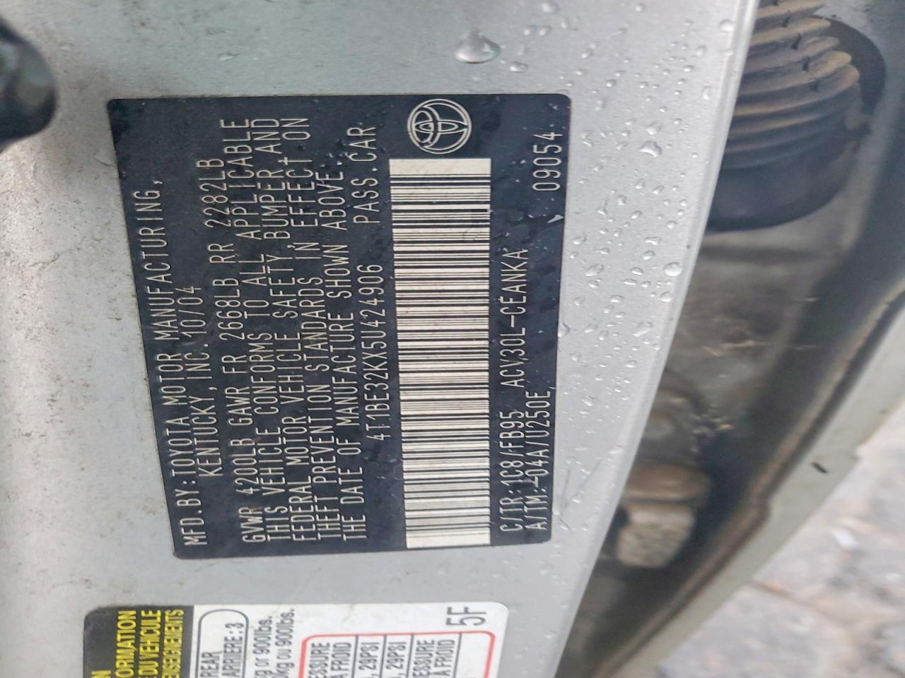 2005 TOYOTA CAMRY LE photo 34