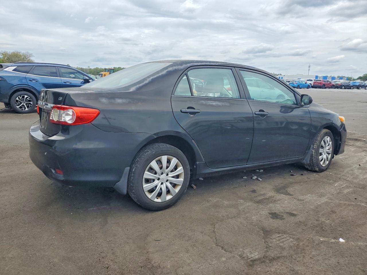 2012 TOYOTA COROLLA LE photo 7