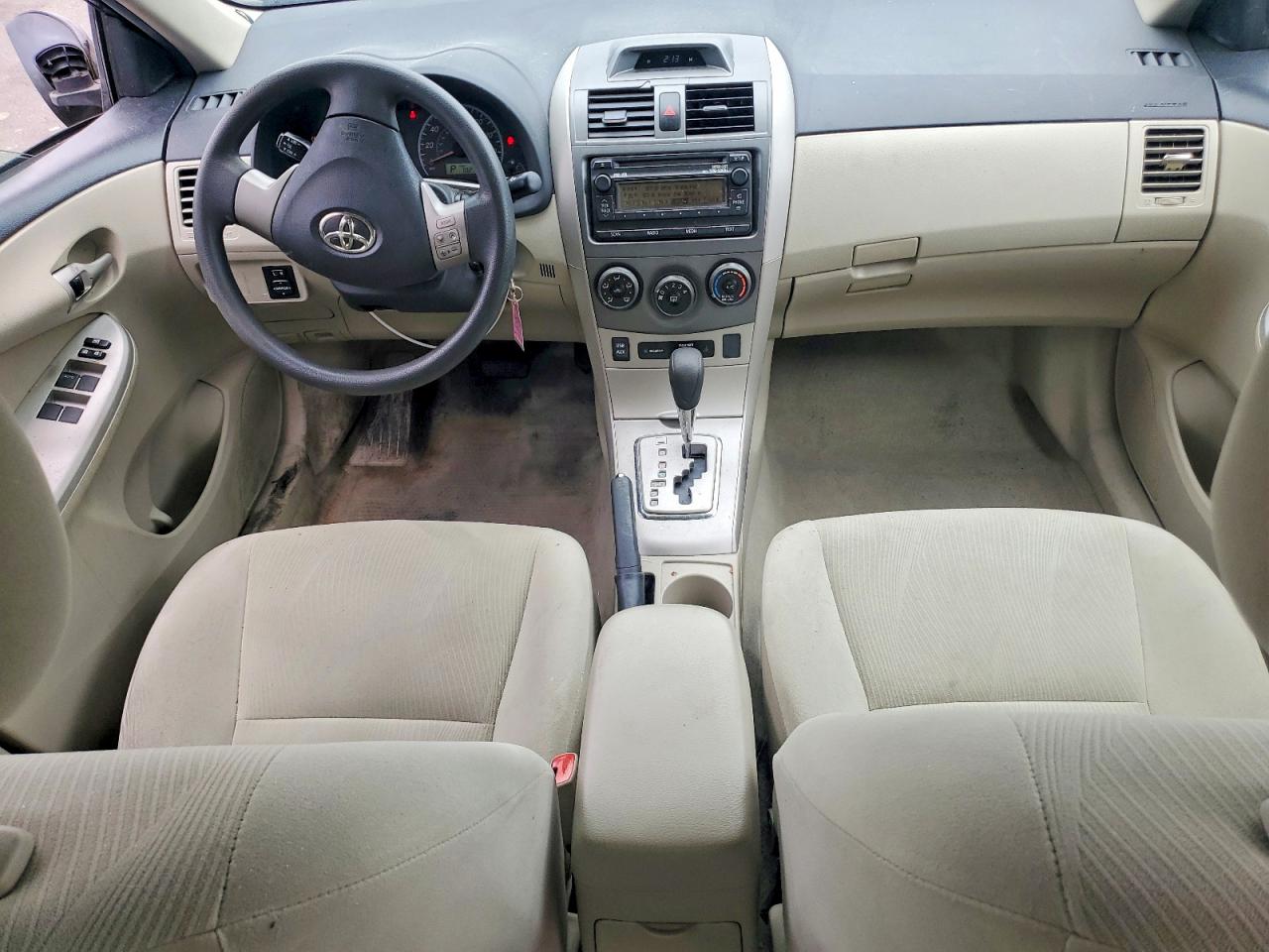2012 TOYOTA COROLLA LE photo 22