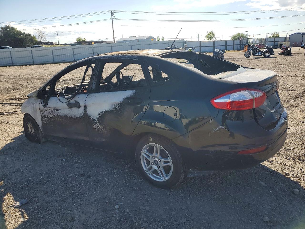 2019 FORD FIESTA SE photo 2