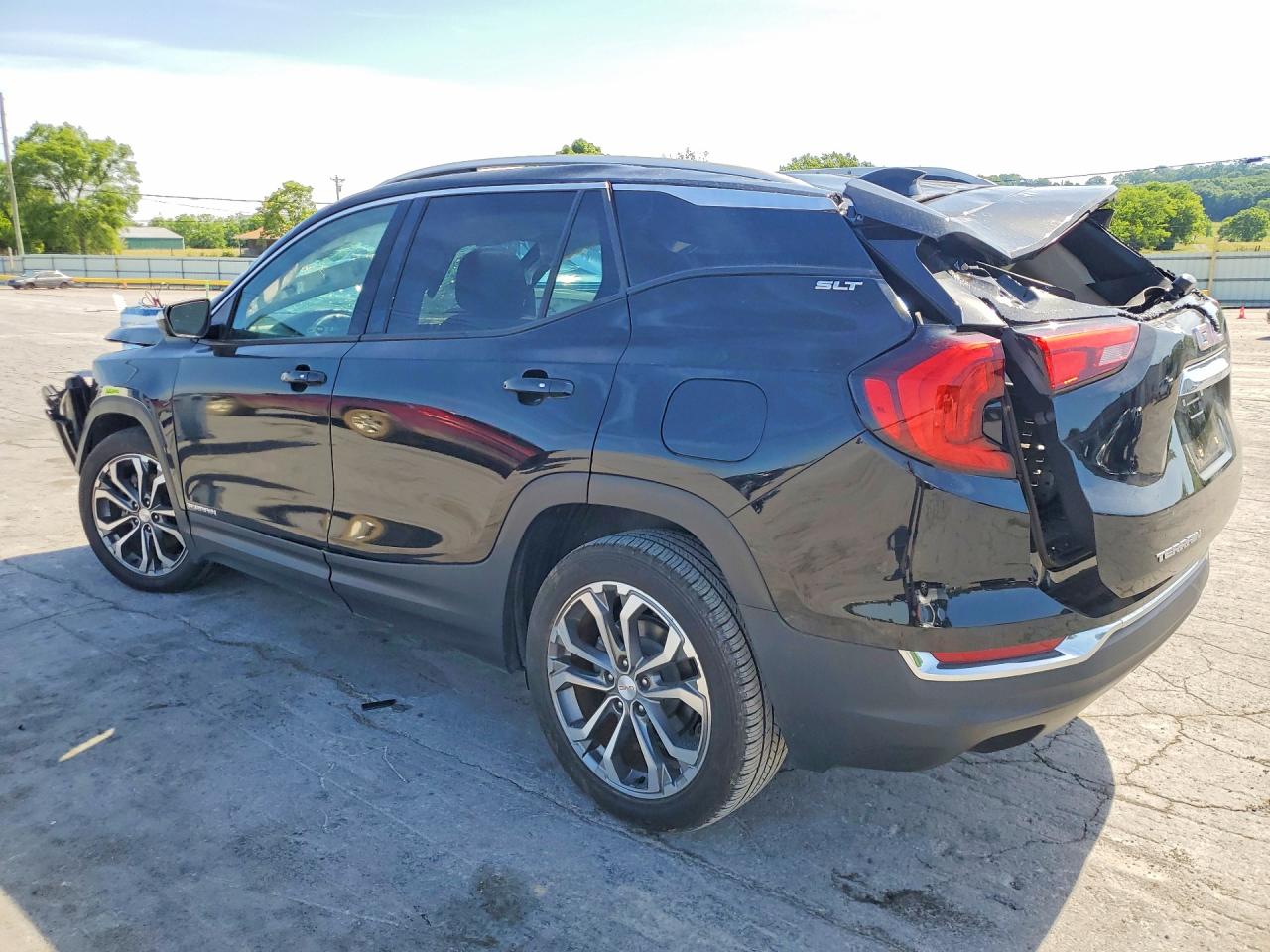 2018 GMC TERRAIN SLT photo 3
