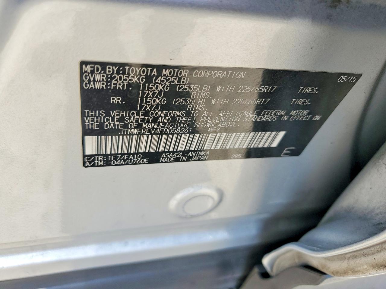 2015 TOYOTA RAV4 XLE photo 37
