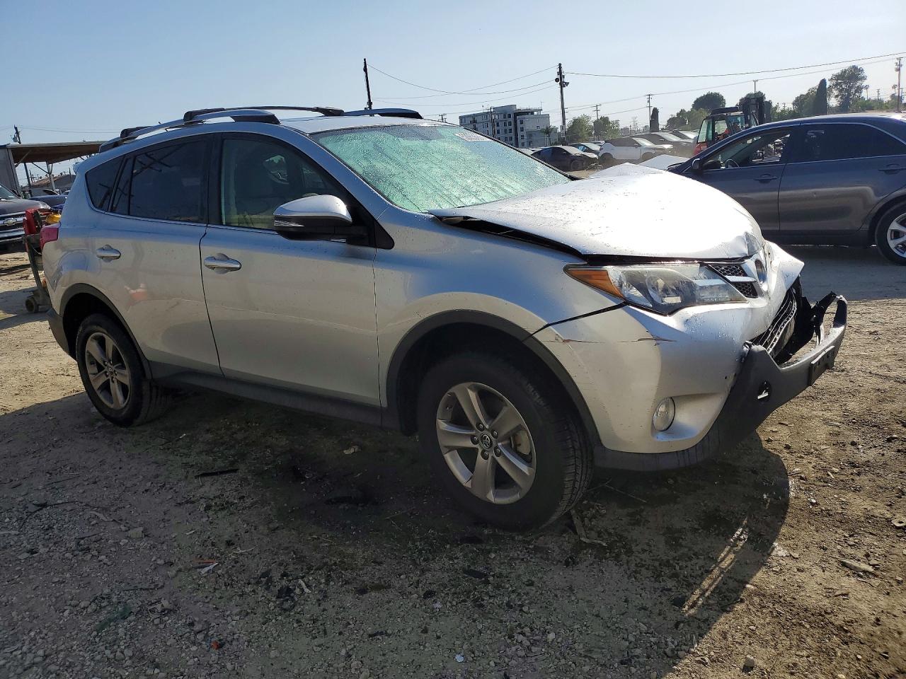 2015 TOYOTA RAV4 XLE photo 10