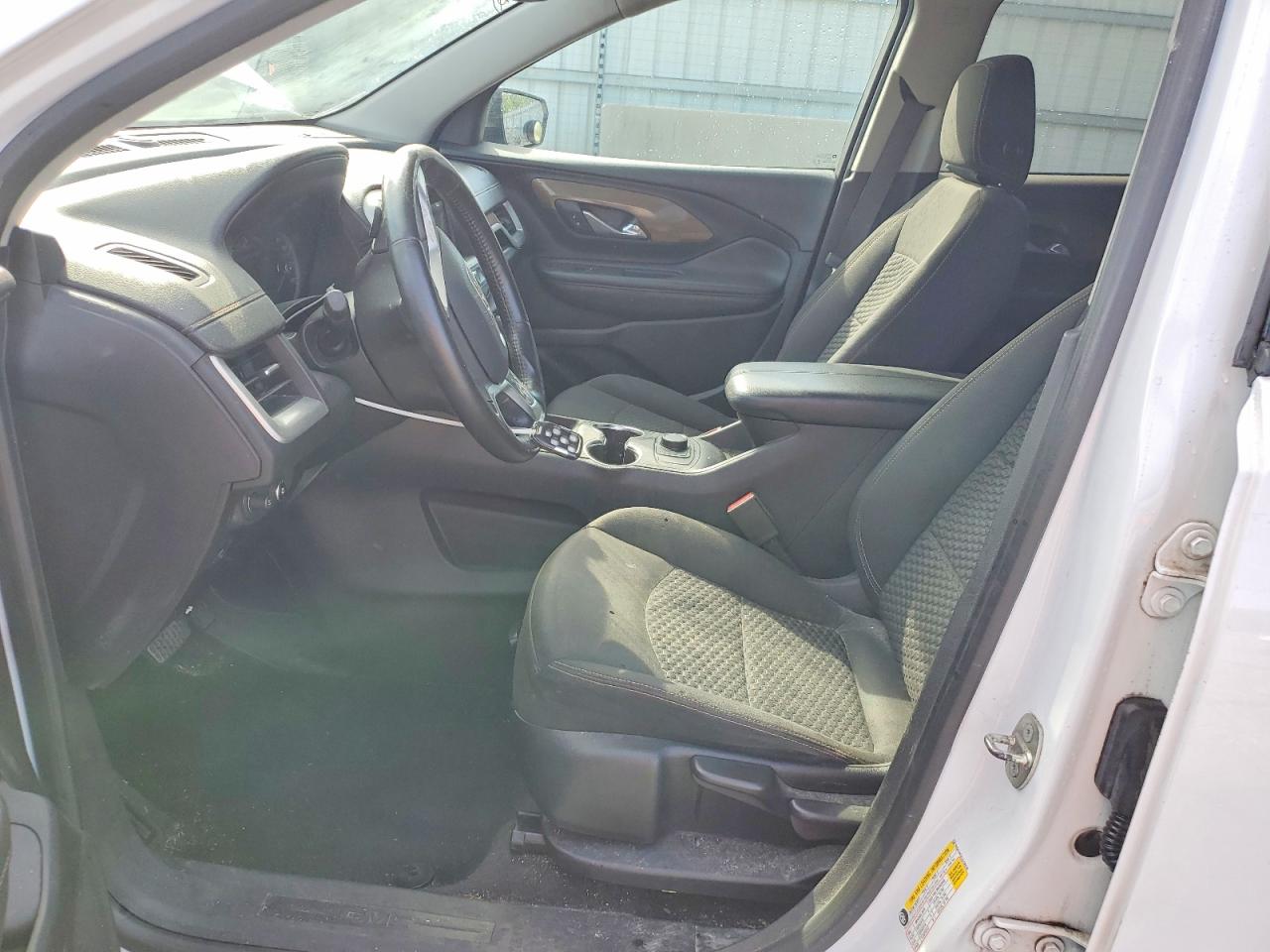 2018 GMC TERRAIN SLE photo 13
