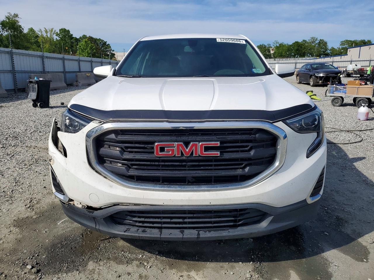 2018 GMC TERRAIN SLE photo 9