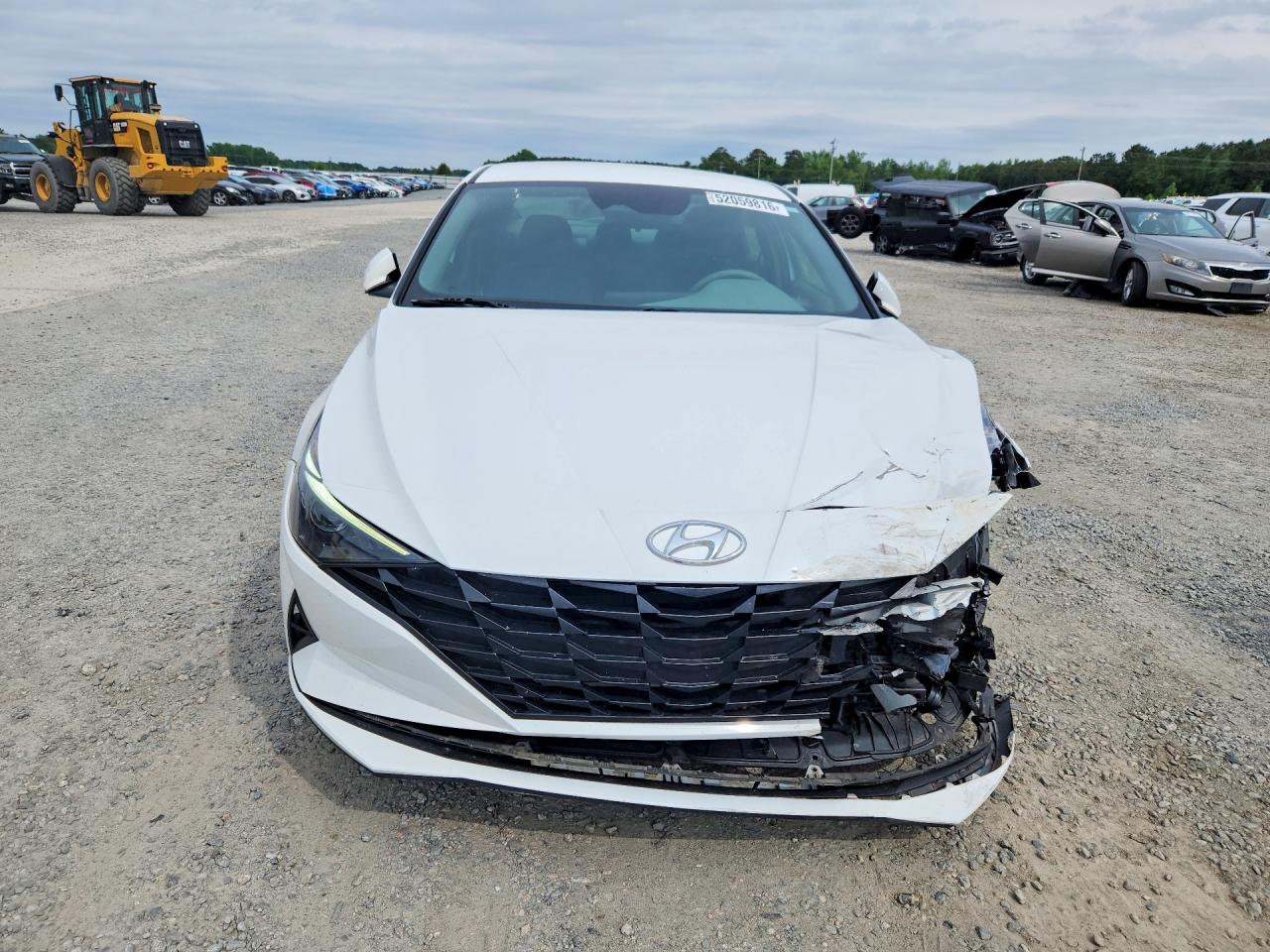 2023 HYUNDAI ELANTRA SEL photo 13
