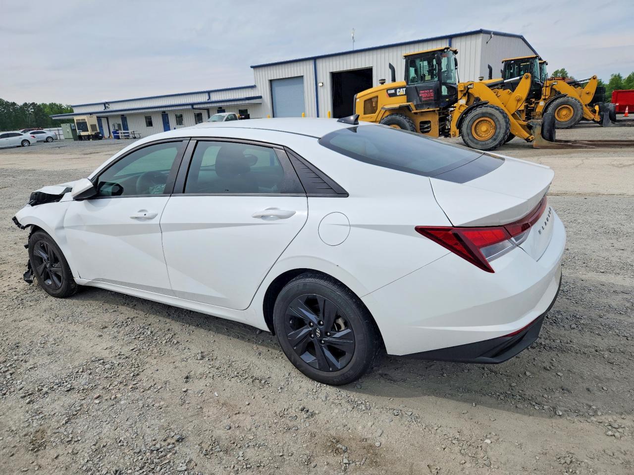 2023 HYUNDAI ELANTRA SEL photo 4