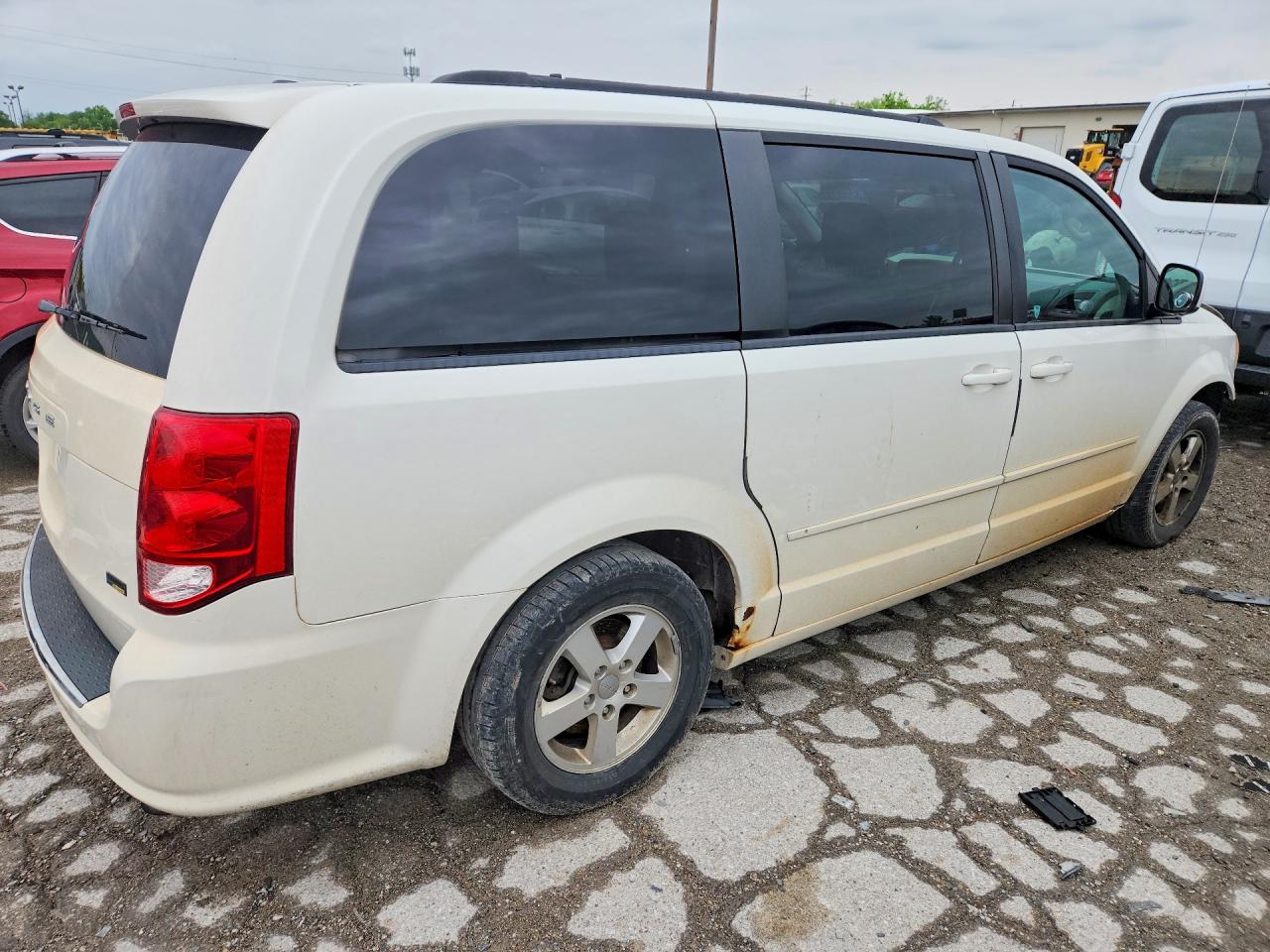 2011 DODGE GRAND CARAVAN MAINSTREET photo 7