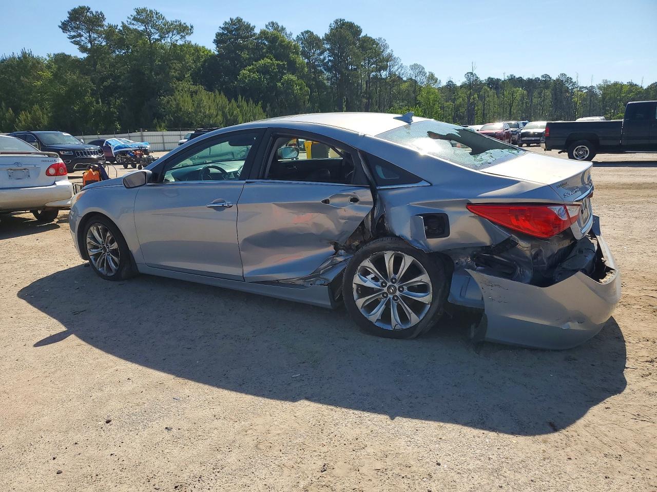 2011 HYUNDAI SONATA SE photo 3