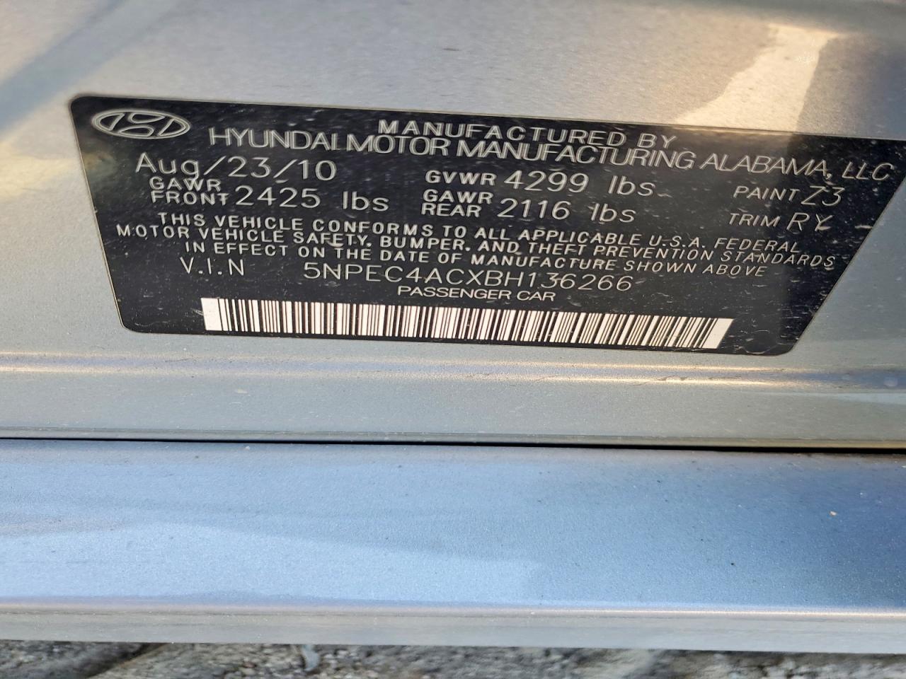 2011 HYUNDAI SONATA SE photo 23