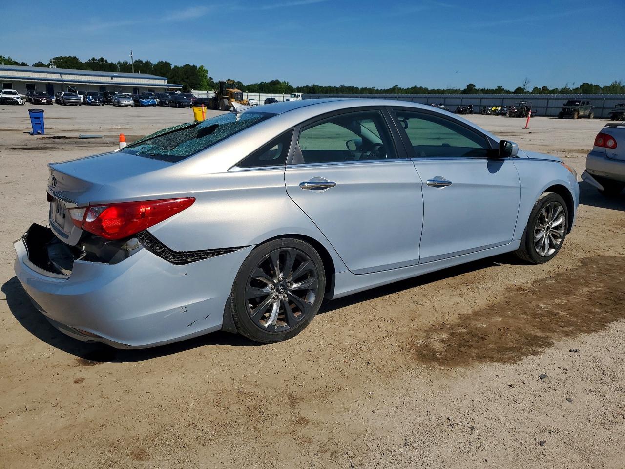 2011 HYUNDAI SONATA SE photo 5