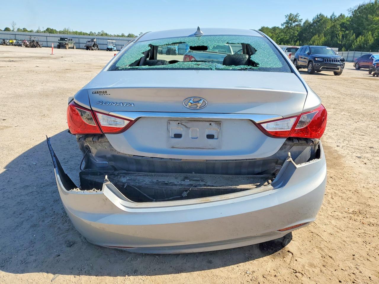 2011 HYUNDAI SONATA SE photo 11