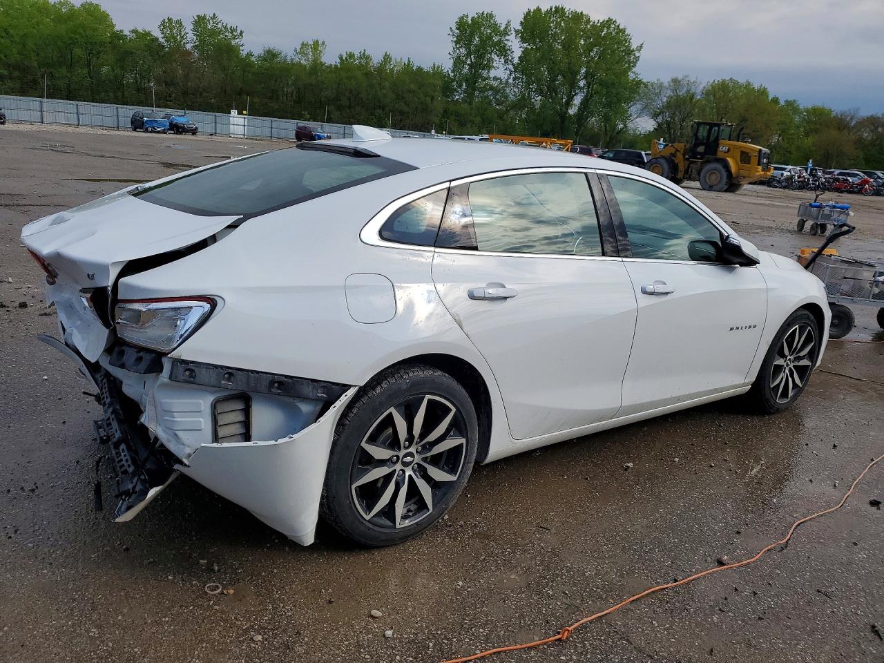2018 CHEVROLET MALIBU LT photo 3