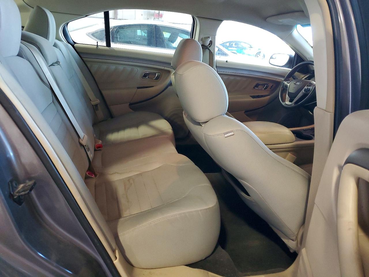 2014 FORD TAURUS SE photo 19