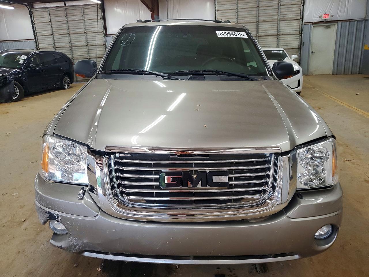 2003 GMC ENVOY photo 9