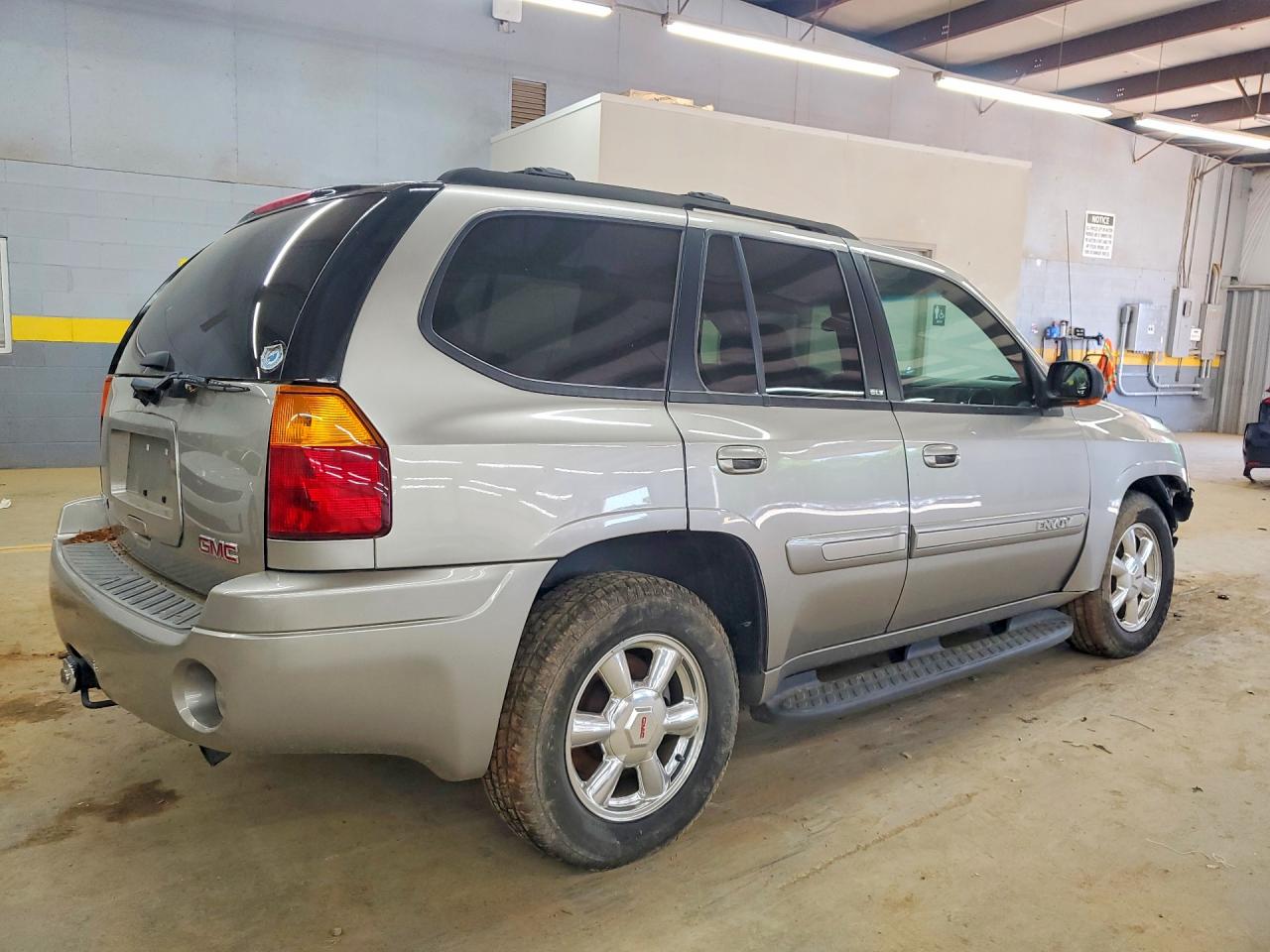 2003 GMC ENVOY photo 5