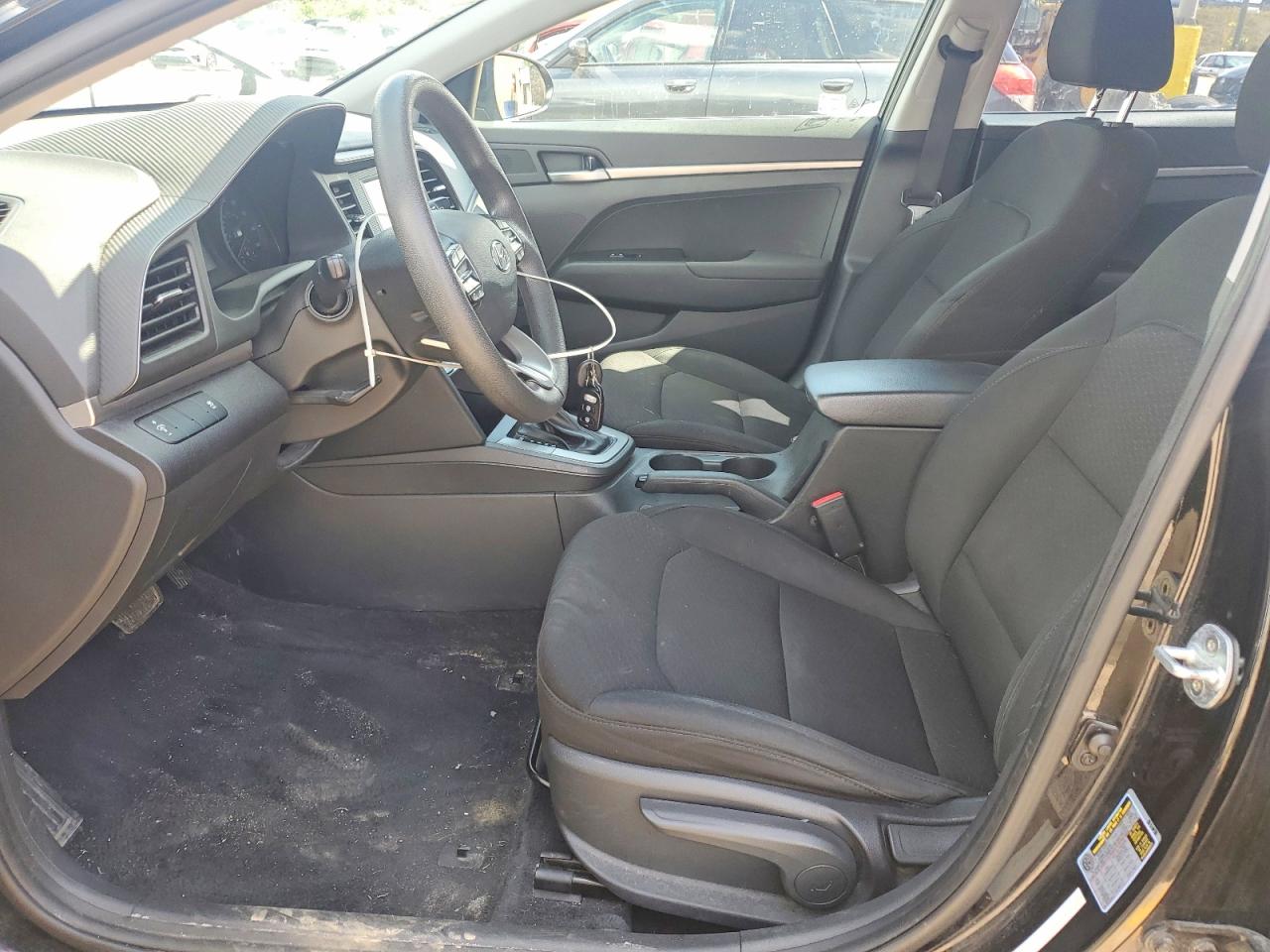 2019 HYUNDAI ELANTRA SE photo 13