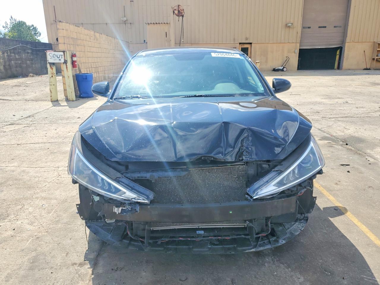 2019 HYUNDAI ELANTRA SE photo 9