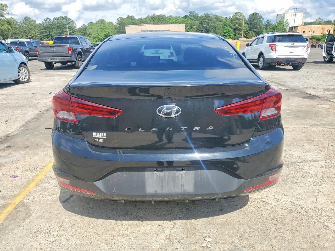 2019 HYUNDAI ELANTRA SE photo 11
