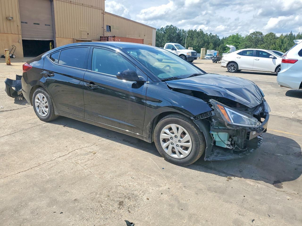2019 HYUNDAI ELANTRA SE photo 7