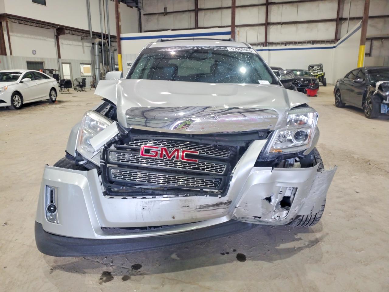 2015 GMC TERRAIN SLT photo 13