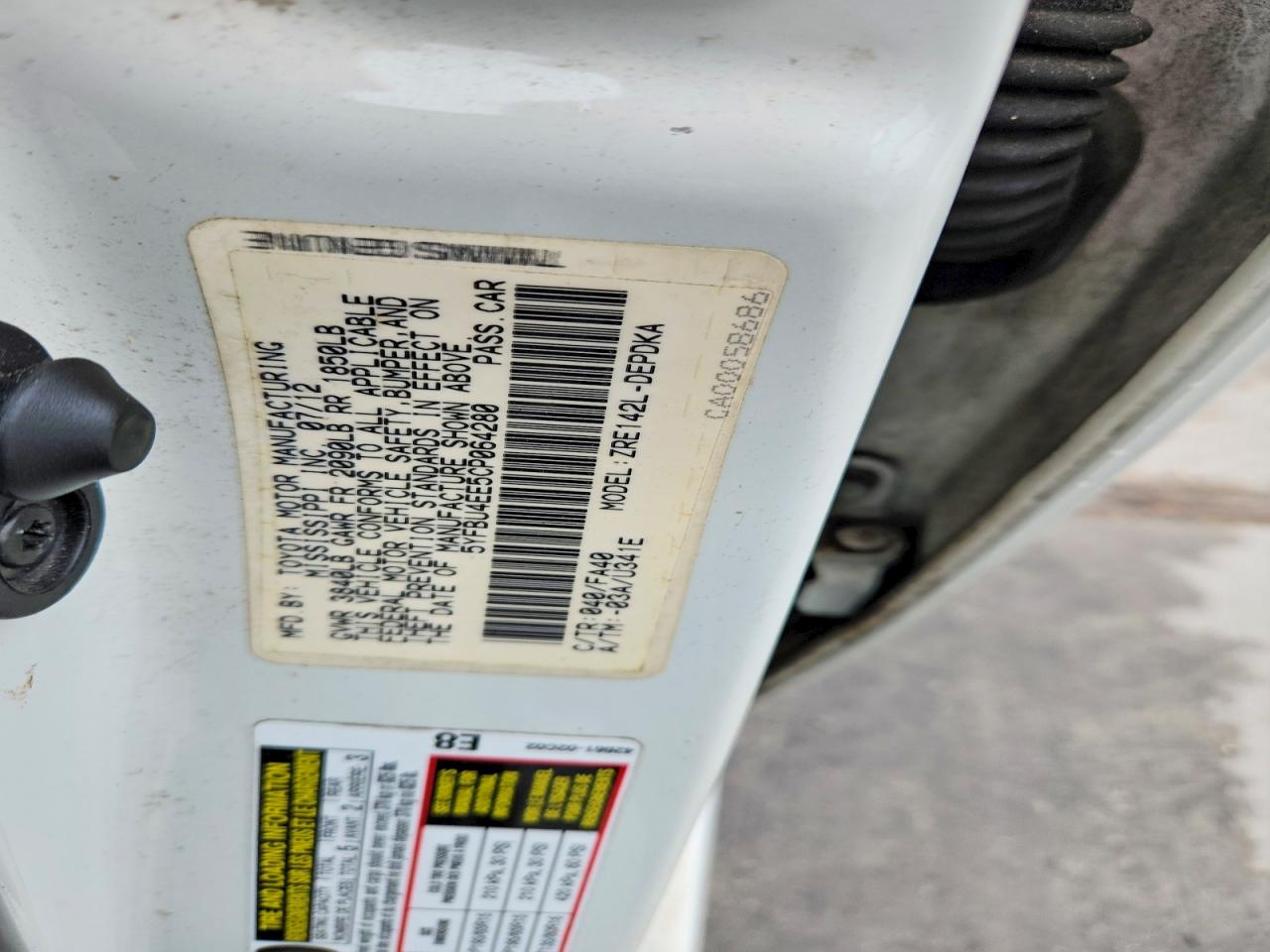 2012 TOYOTA COROLLA L photo 34