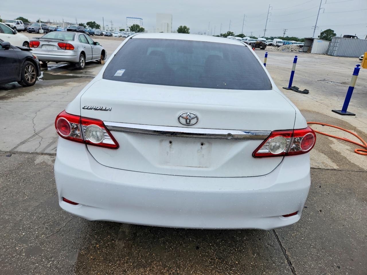 2012 TOYOTA COROLLA L photo 16