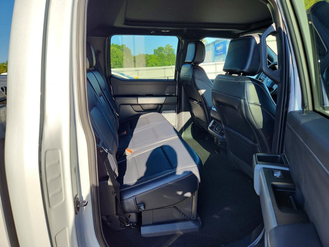 2025 FORD F150 XLT photo 19