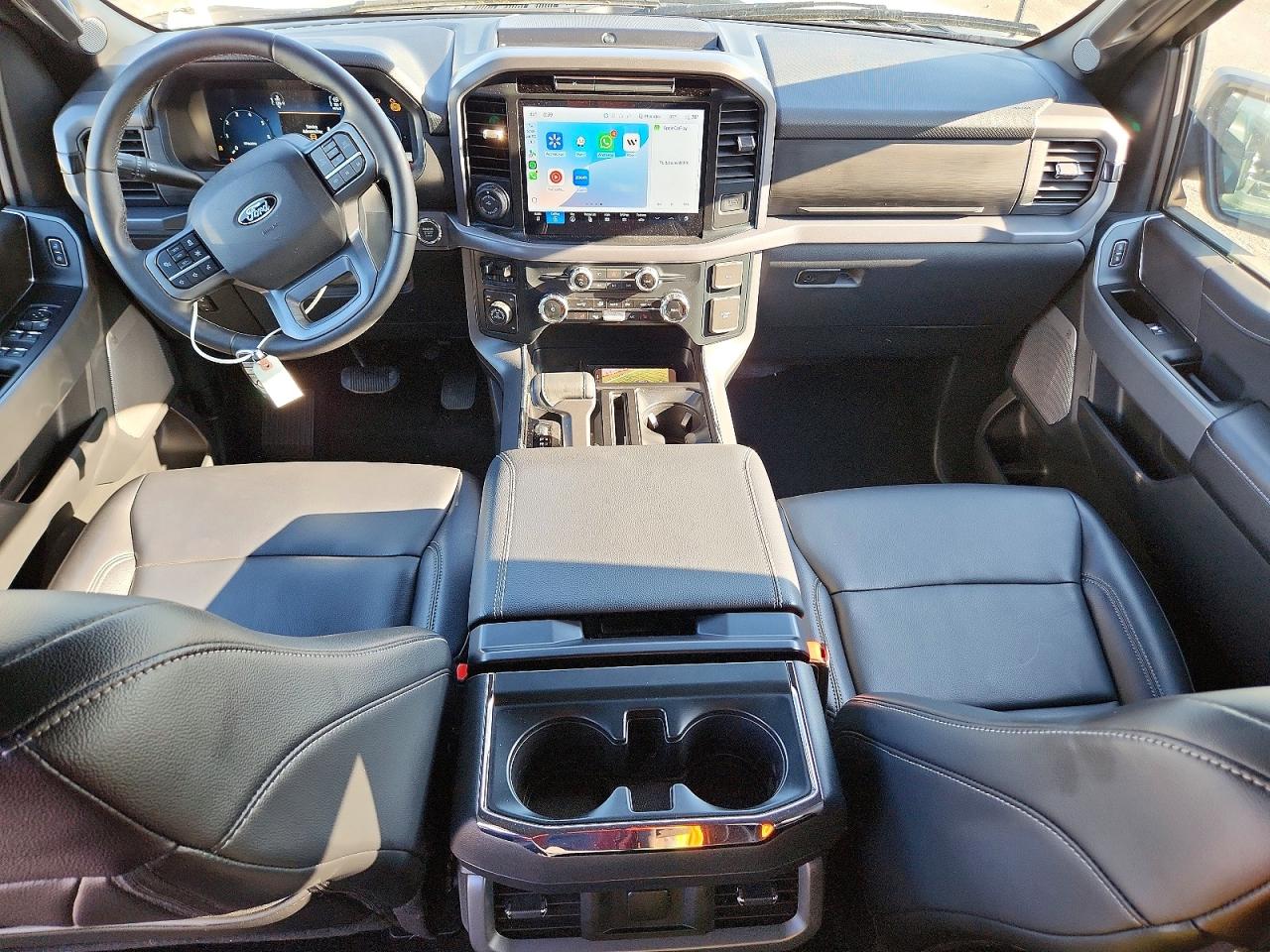 2025 FORD F150 XLT photo 15